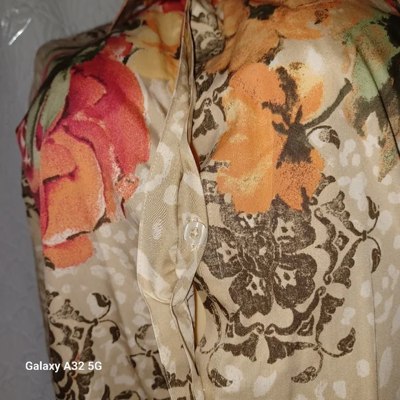 Chico's Women Shirt Size 0 Beige Floral Button Down Shirt - Picture 11 of 15